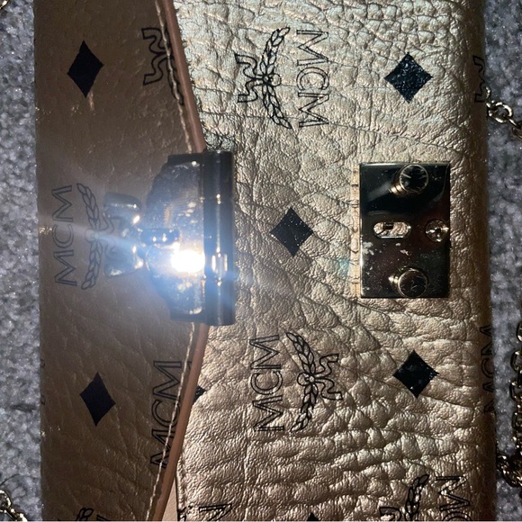 MCM Metallic Gold Clutch with Chain - Picture 8 of 8